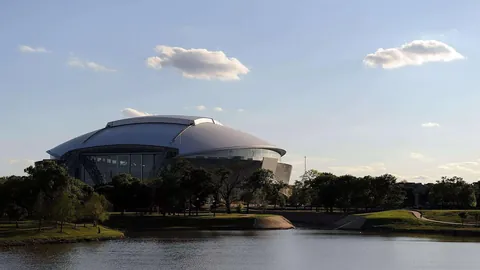 英超第4轮对决：十人曼城客场险胜曼联，哈兰德关键一击定江山